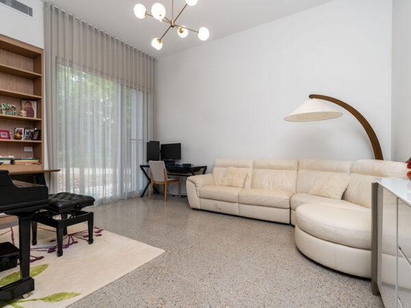 Ayers-Pl-Curtin (11) Ayers-Pl-Curtin (11)