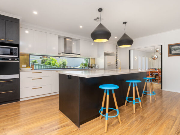 Olympus-Way-Lyons-2 Olympus-Way-Lyons-2