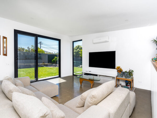 Somerset-St-Duffy (24) Somerset-St-Duffy (24)